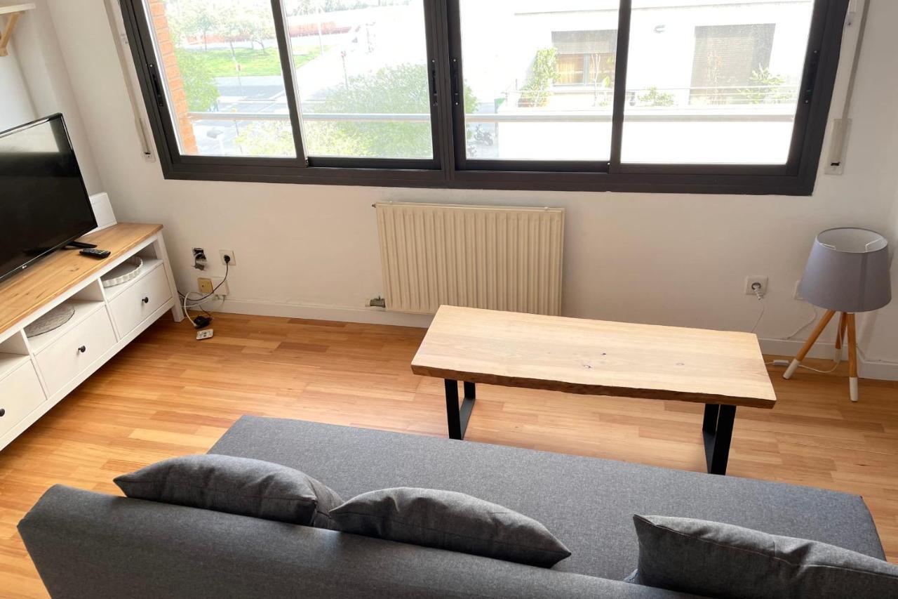 Apartment With Sea Views Next To The Beach Of Mar Bella Barcelona Exterior photo